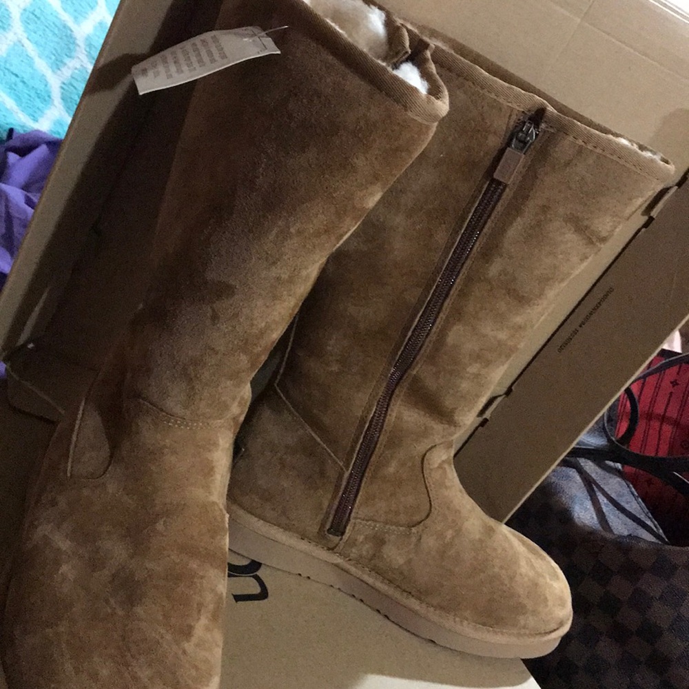 Ugg size 6